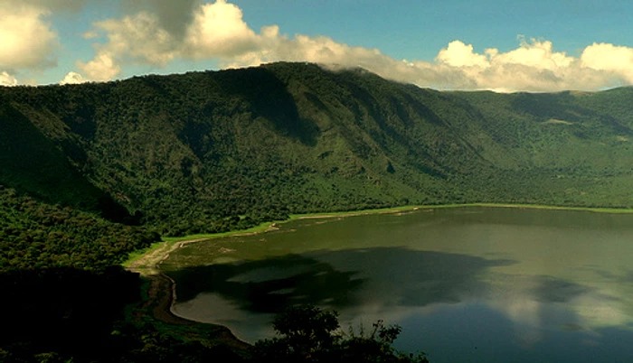 Ngorongoro_hiking_ntandu safaris (3)